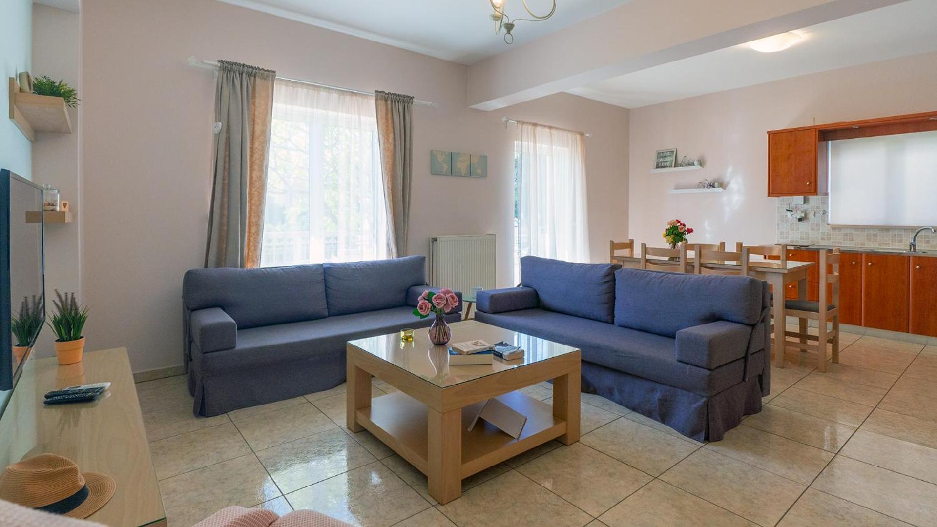 Vakakis-Me Apartments Palaiochora Exterior photo